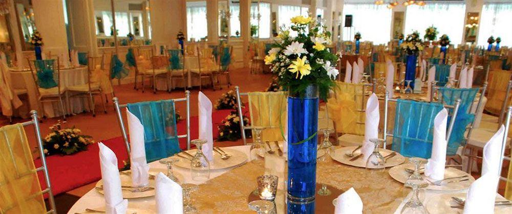The Sulo Riviera Hotel Quezon City Buitenkant foto