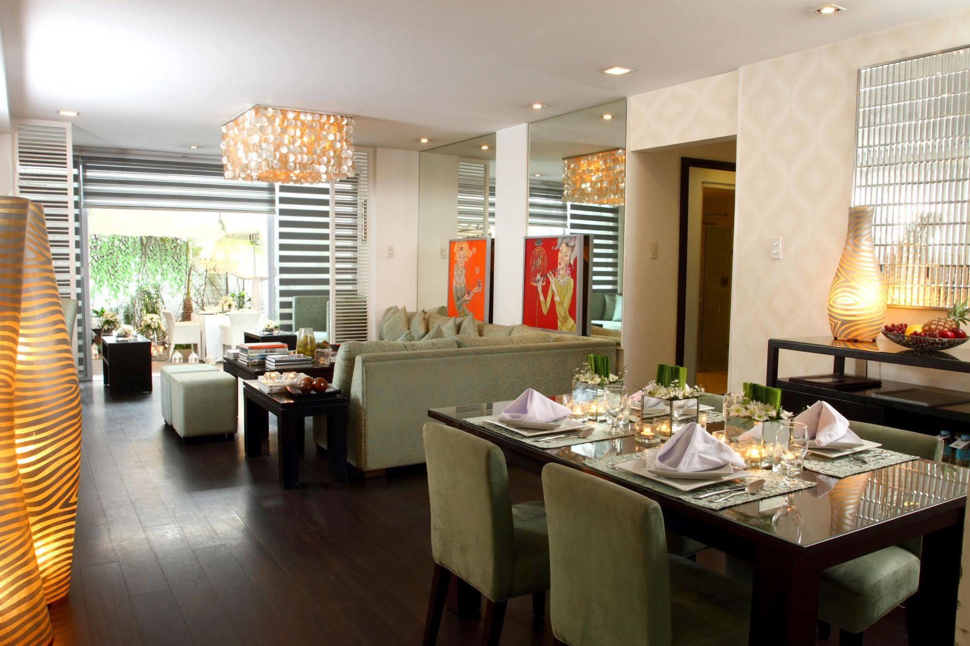 The Sulo Riviera Hotel Quezon City Buitenkant foto