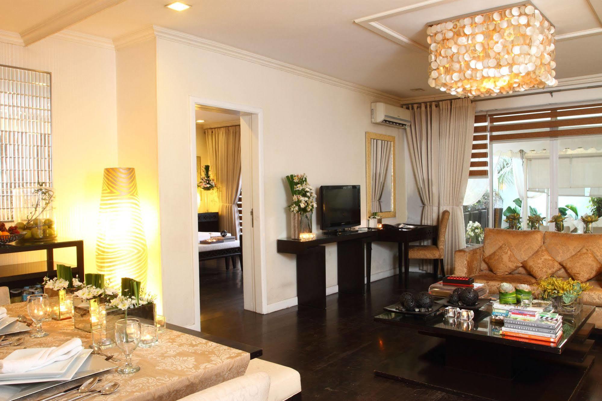 The Sulo Riviera Hotel Quezon City Buitenkant foto
