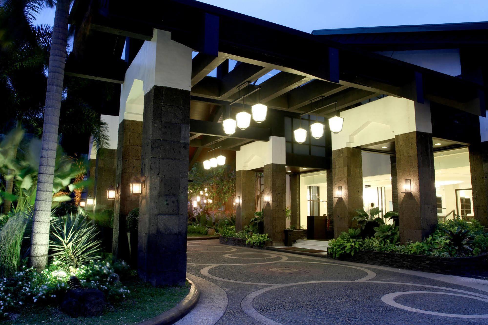 The Sulo Riviera Hotel Quezon City Buitenkant foto