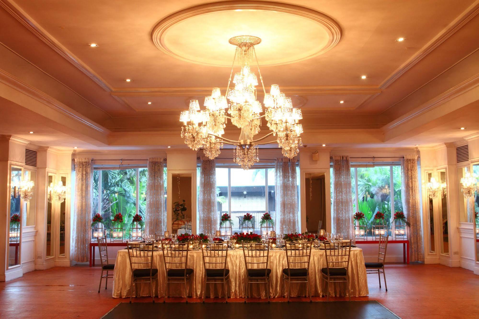 The Sulo Riviera Hotel Quezon City Buitenkant foto